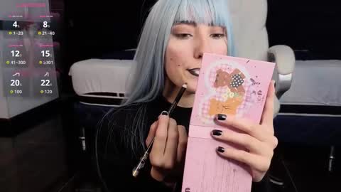 Maria online show from November 21, 2025, 7:34 pm