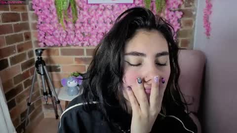 Maria online show from April 19, 2026, 7:38 pm