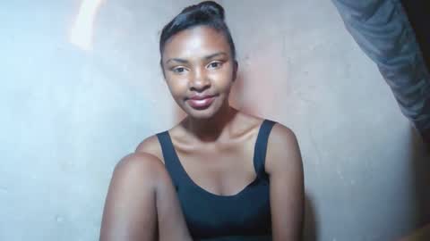 Snapshot of mariah586 chatting on November 3, 2025, 2:24 am Maria online show from November 3, 2025, 2:24 am