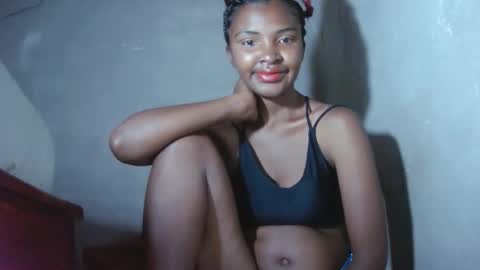 Snapshot of mariah586 chatting on November 9, 2025, 9:35 pm Maria online show from November 9, 2025, 9:35 pm