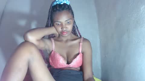 Snapshot of mariah586 chatting on November 14, 2025, 10:14 am Maria online show from November 14, 2025, 10:14 am