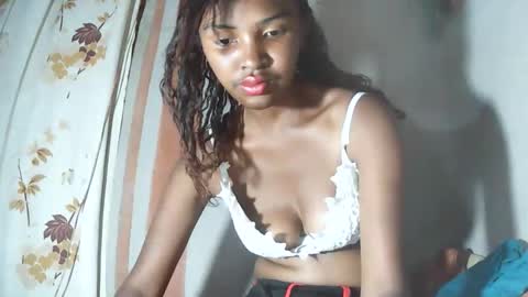 Snapshot of mariah586 chatting on November 18, 2025, 1:59 pm Maria online show from November 18, 2025, 1:59 pm