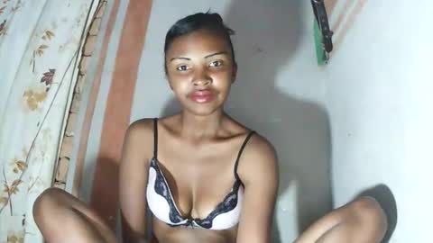 Snapshot of mariah586 chatting on November 20, 2025, 11:37 pm Maria online show from November 20, 2025, 11:37 pm