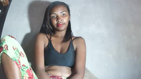 Snapshot of mariah586 chatting on December 16, 2025, 2:38 am Maria online show from December 16, 2025, 2:38 am