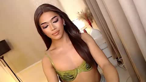 mariah_clara online show from October 1, 2025, 6:36 pm