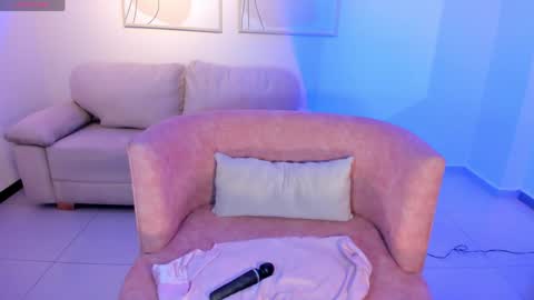 Snapshot of mariaherrera_ chatting on April 18, 2026, 12:14 am MARIA HERRERA online show from April 18, 2026, 12:14 am