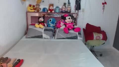 Mariajose online show from February 16, 2026, 12:01 pm