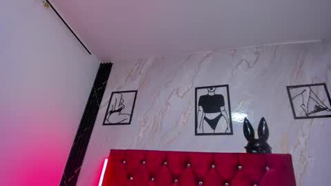 mariam_schubert online show from November 27, 2025, 9:28 pm