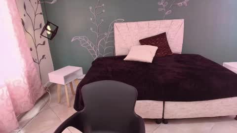 M A R I A N A online show from February 20, 2025, 7:30 pm