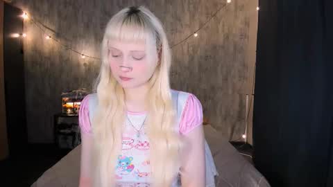 Maria online show from December 15, 2025, 4:50 am