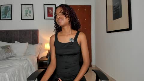 Snapshot of marian_nn chatting on April 21, 2026, 1:42 am Mariana online show from April 21, 2026, 1:42 am