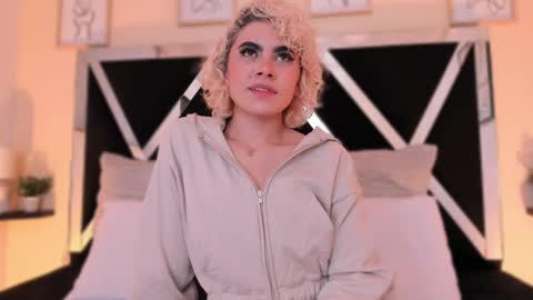 Snapshot of marian_pinzon chatting on September 27, 2025, 2:38 am Marian online show from September 27, 2025, 2:38 am