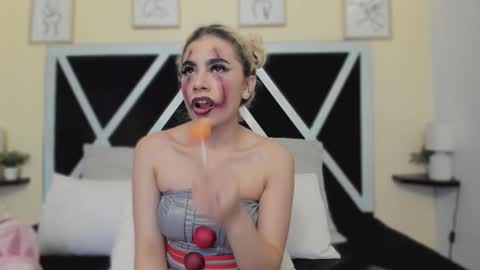 Snapshot of marian_pinzon chatting on November 1, 2025, 2:35 am Marian online show from November 1, 2025, 2:35 am