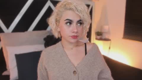 Snapshot of marian_pinzon chatting on December 14, 2025, 2:39 am Marian online show from December 14, 2025, 2:39 am