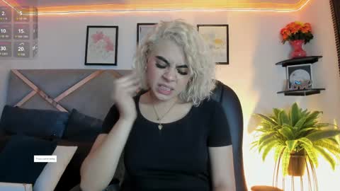 Snapshot of marian_pinzon chatting on May 1, 2026, 7:07 pm Marian online show from May 1, 2026, 7:07 pm