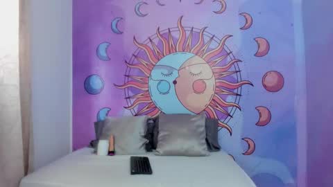 mariana_16_ online show from January 13, 2026, 4:12 pm