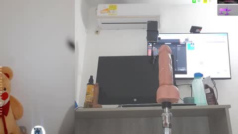 Mariana online show from February 20, 2025, 6:39 am