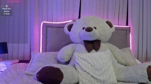 mariana__thompson online show from June 4, 2026, 3:12 am