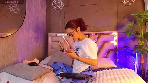 Snapshot of mariana_aldana_ chatting on March 16, 2026, 12:42 pm marii online show from March 16, 2026, 12:42 pm