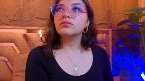 Snapshot of mariana_aldana_ chatting on June 14, 2026, 12:18 pm marii online show from June 14, 2026, 12:18 pm