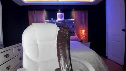 Mariana Castro online show from October 25, 2025, 7:27 am