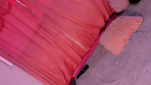 Mariana online show from November 21, 2025, 12:15 pm