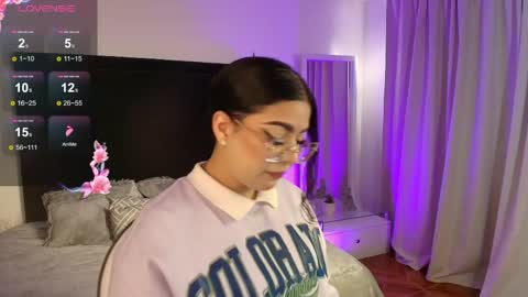 Snapshot of mariana_owen chatting on June 10, 2026, 12:04 pm online show from June 10, 2026, 12:04 pm