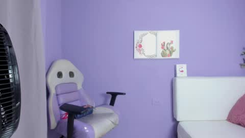 Snapshot of mariana_rossi_ chatting on February 28, 2025, 4:42 pm mariana_rossi_ online show from February 28, 2025, 4:42 pm