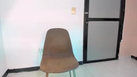 Snapshot of marianaa_torress chatting on November 25, 2025, 8:53 pm Mariana online show from November 25, 2025, 8:53 pm