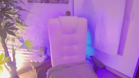 Snapshot of marianaaaa777 chatting on November 8, 2025, 8:14 am Vane online show from November 8, 2025, 8:14 am