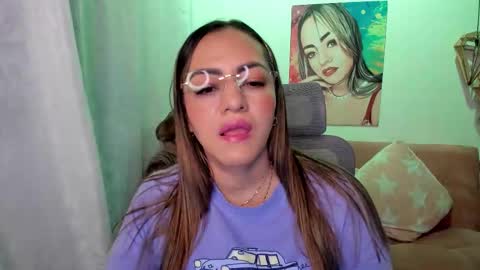 Snapshot of marianalopez81 chatting on October 10, 2025, 12:53 am Mariana Lopez online show from October 10, 2025, 12:53 am