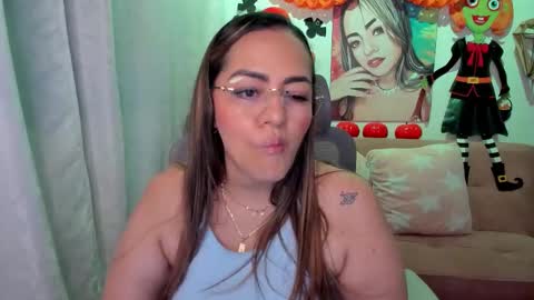 Mariana Lopez online show from October 21, 2025, 12:33 am