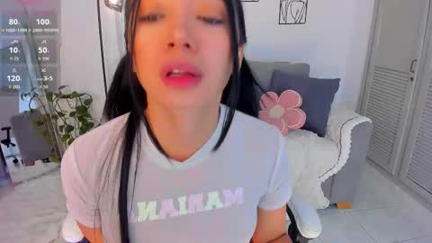 Mariana Silva online show from October 19, 2025, 4:51 pm