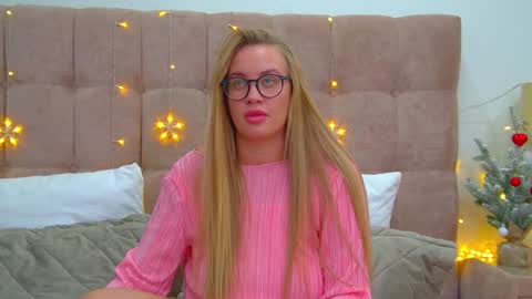 Snapshot of marianeumann chatting on December 28, 2024, 6:29 pm Maria online show from December 28, 2024, 6:29 pm