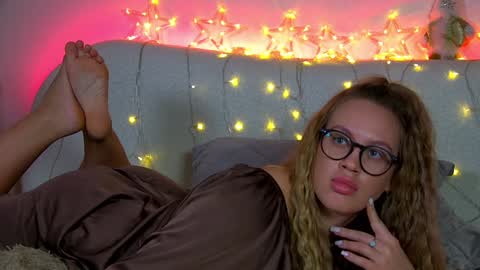 Snapshot of marianeumann chatting on January 14, 2025, 9:45 am Maria online show from January 14, 2025, 9:45 am