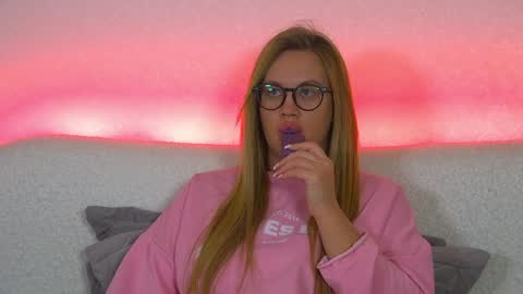 Snapshot of marianeumann chatting on January 26, 2025, 4:51 am Maria online show from January 26, 2025, 4:51 am