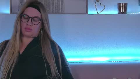 Snapshot of marianeumann chatting on February 1, 2025, 5:39 am Maria online show from February 1, 2025, 5:39 am