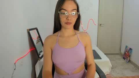 Snapshot of mariangel_3 chatting on December 26, 2024, 6:22 pm Mariangel online show from December 26, 2024, 6:22 pm