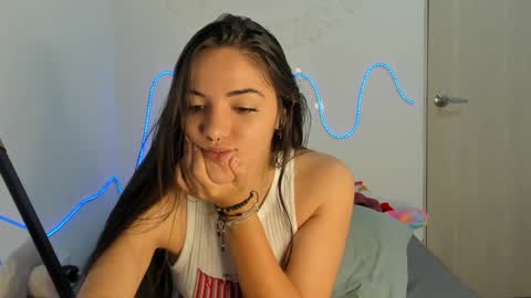 Snapshot of mariangel_3 chatting on January 4, 2025, 2:46 am Mariangel online show from January 4, 2025, 2:46 am