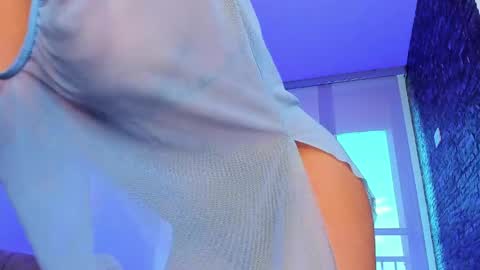 Snapshot of marianne__ chatting on June 1, 2026, 11:01 am M A R I A N E online show from June 1, 2026, 11:01 am