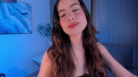 Marianne  online show from October 5, 2025, 6:06 pm