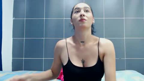 Snapshot of marianngell chatting on January 12, 2026, 8:47 pm Mariangel online show from January 12, 2026, 8:47 pm