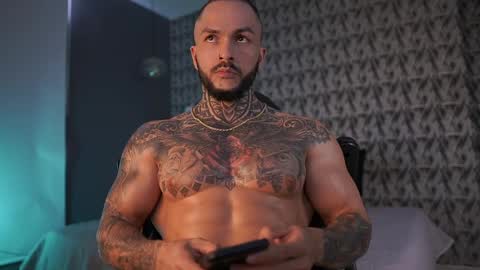 Snapshot of mariano_costa chatting on December 22, 2024, 5:42 pm Mariano Costa online show from December 22, 2024, 5:42 pm