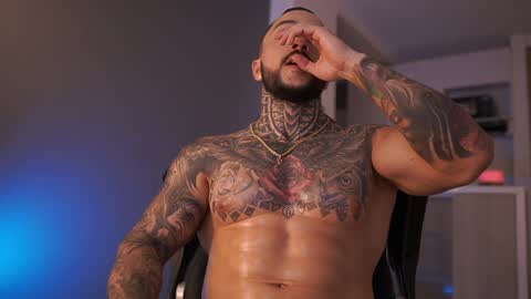 Snapshot of mariano_costa chatting on February 1, 2025, 12:18 am Mariano Costa online show from February 1, 2025, 12:18 am