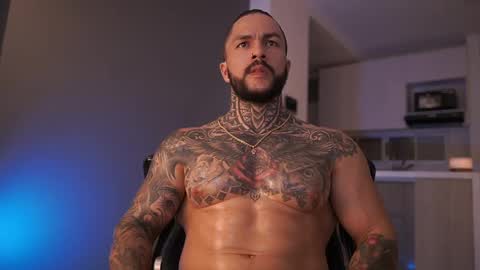 Snapshot of mariano_costa chatting on February 18, 2025, 12:59 am Mariano Costa online show from February 18, 2025, 12:59 am