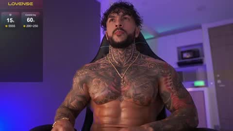 Snapshot of mariano_costa chatting on September 9, 2025, 12:54 am Mariano Costa online show from September 9, 2025, 12:54 am