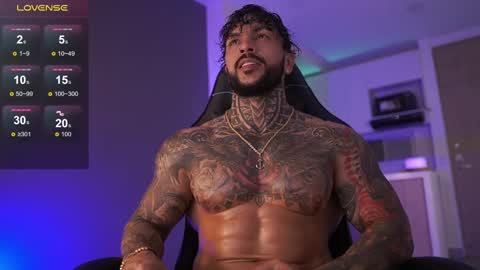 Snapshot of mariano_costa chatting on September 17, 2025, 1:51 am Mariano Costa online show from September 17, 2025, 1:51 am