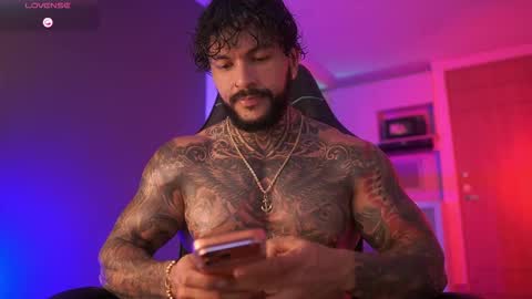 Snapshot of mariano_costa chatting on November 21, 2025, 1:26 am Mariano Costa online show from November 21, 2025, 1:26 am