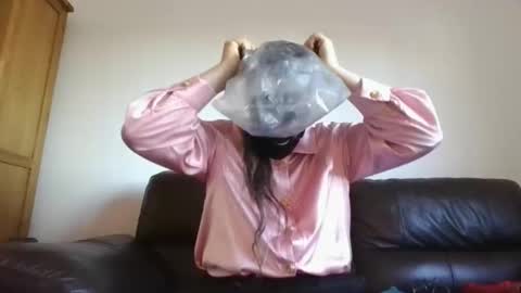 Mariasatin online show from November 30, 2025, 11:36 am