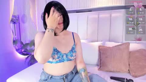 Snapshot of mariathlittle chatting on October 29, 2025, 5:47 pm Maria online show from October 29, 2025, 5:47 pm